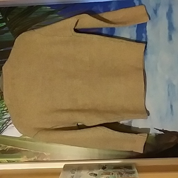 A new day sweater - Picture 5 of 10